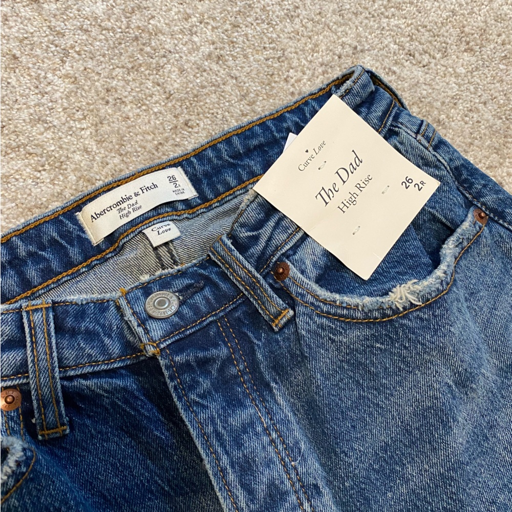 Abercrombie and Fitch “The Dad High Rise” jeans. Size 2/26 R